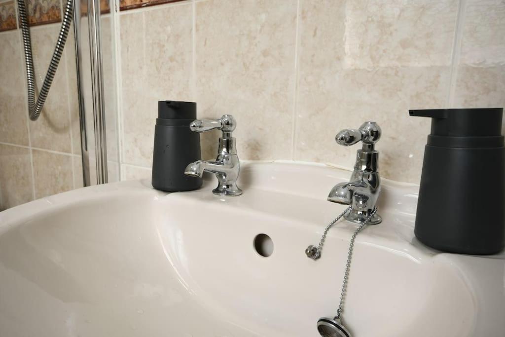 Cottage Style 3 Bedroom House - Close To City Centre & The Peaks Chesterfield Luaran gambar