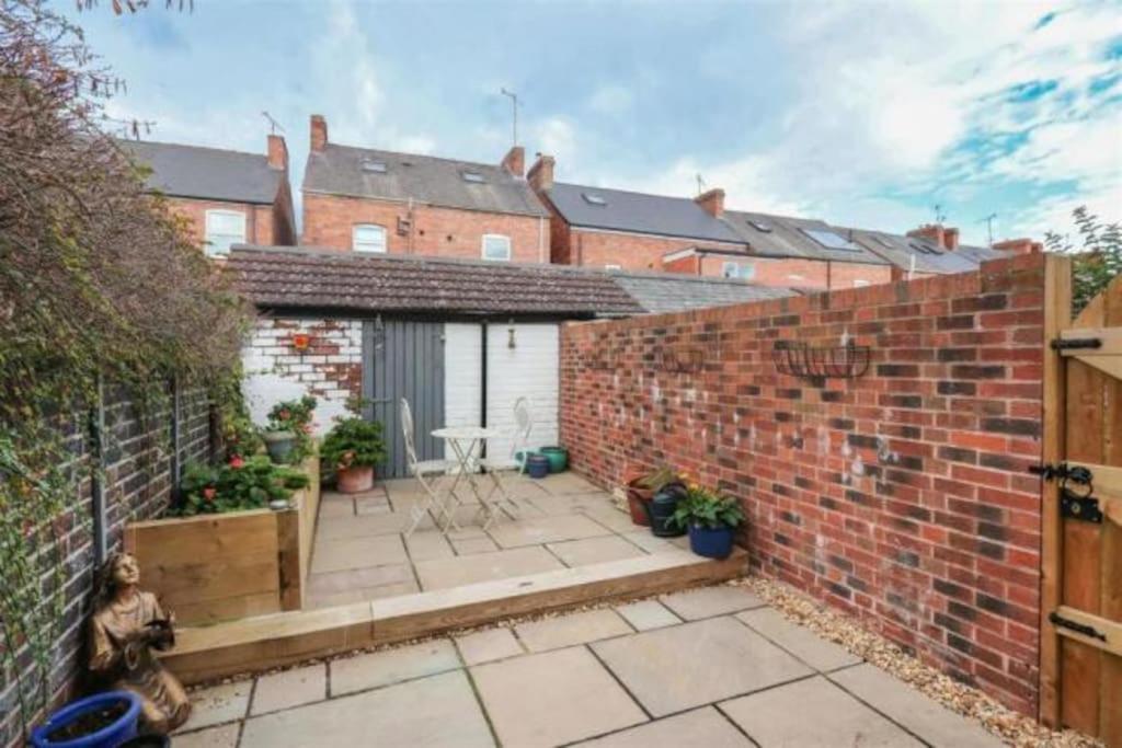 Cottage Style 3 Bedroom House - Close To City Centre & The Peaks Chesterfield Luaran gambar